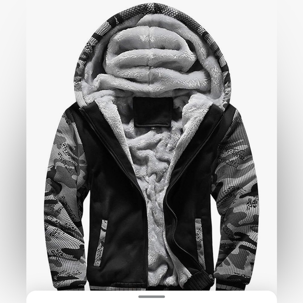 Men’s pullover Winter workout fleece hoodie jacket.